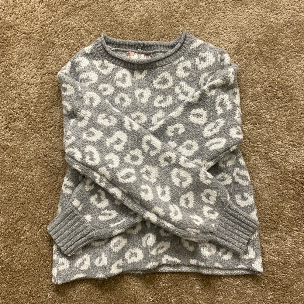 Super soft Cheetah Sweater
